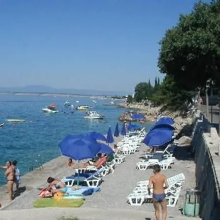 In Mit Schoener Terrasse By Interhome Appartement Crikvenica